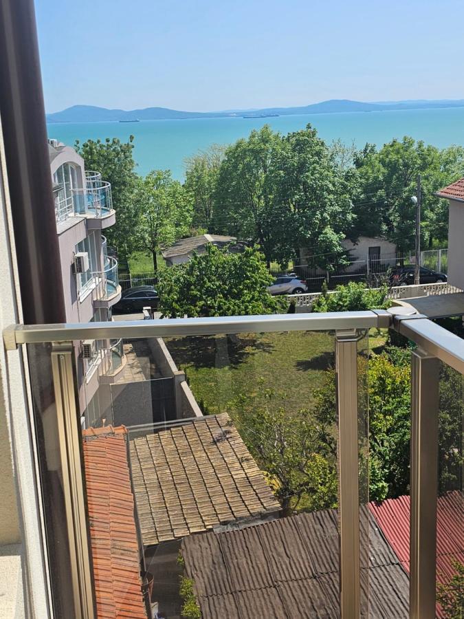 Апартамент Иванови Сарафово Burgas Esterno foto
