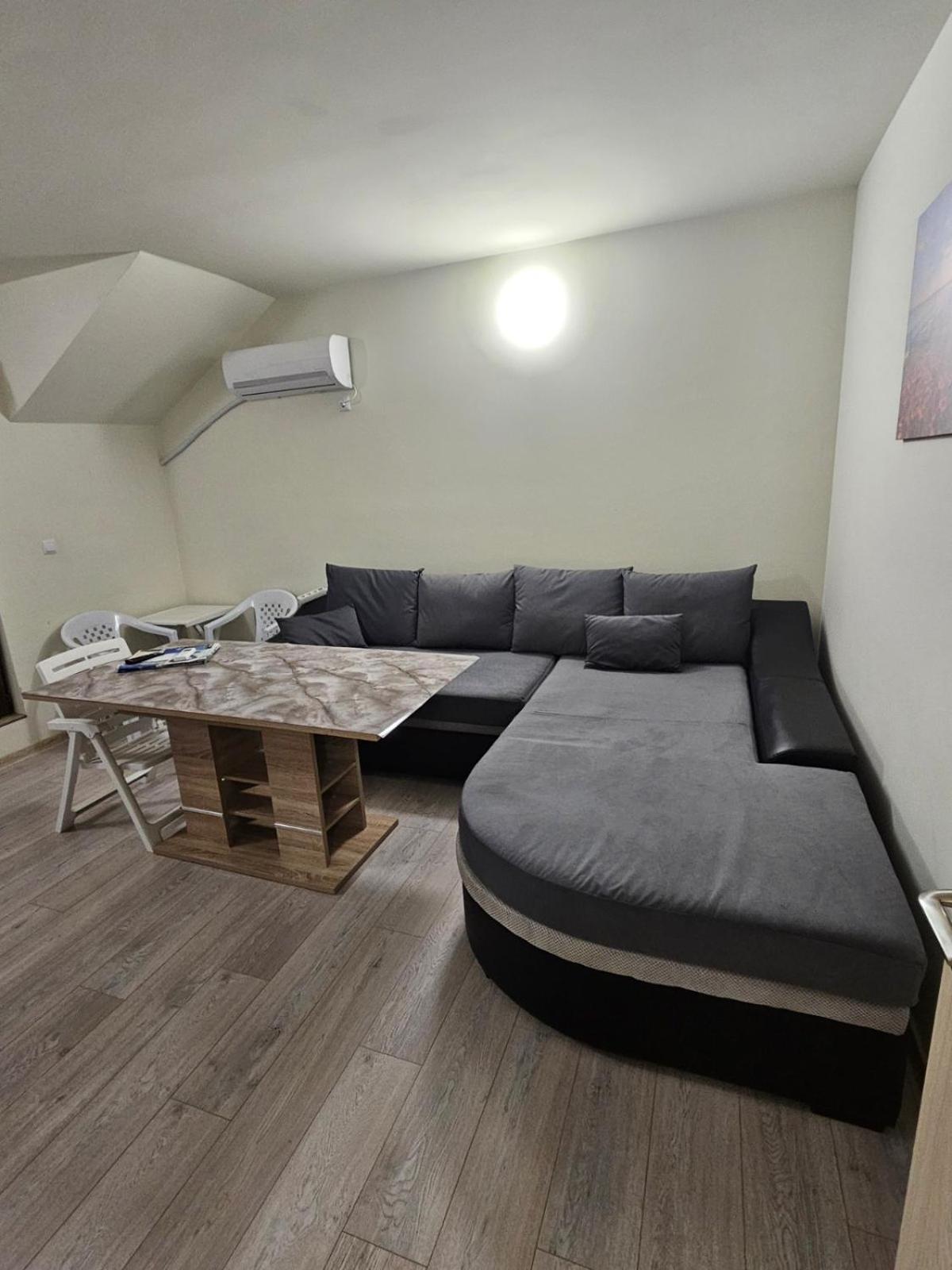 Апартамент Иванови Сарафово Burgas Esterno foto